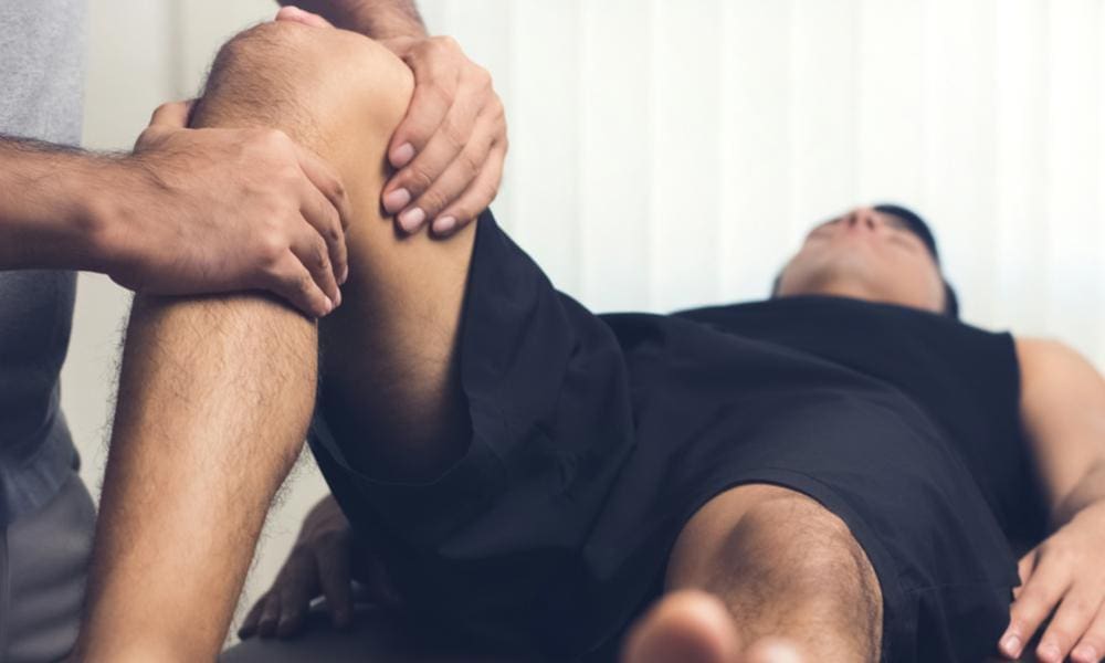 Under Kneecap Pain